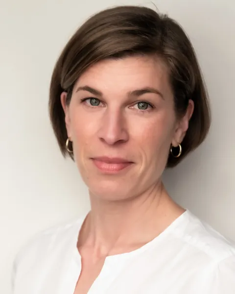 Porträt von Dr. Nina Althoff